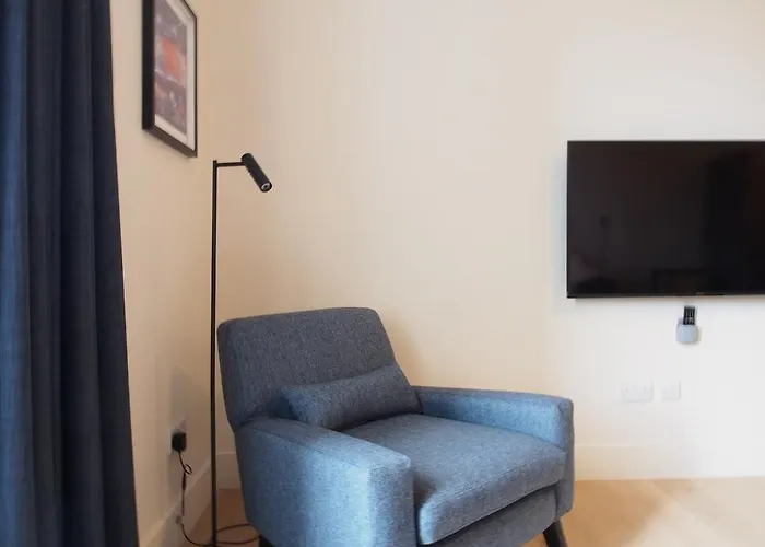 Spacious Luxe 2-bed Near The Centre - Flat 6, Elgin House * אדינבורו