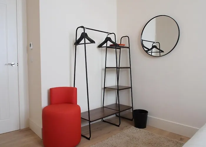 Spacious Luxe 2-bed Near The Centre - Flat 6, Elgin House דירה אדינבורו