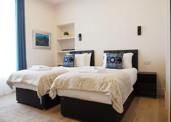 Spacious Luxe 2-bed Near The Centre - Flat 6, Elgin House Εδιμβούργο