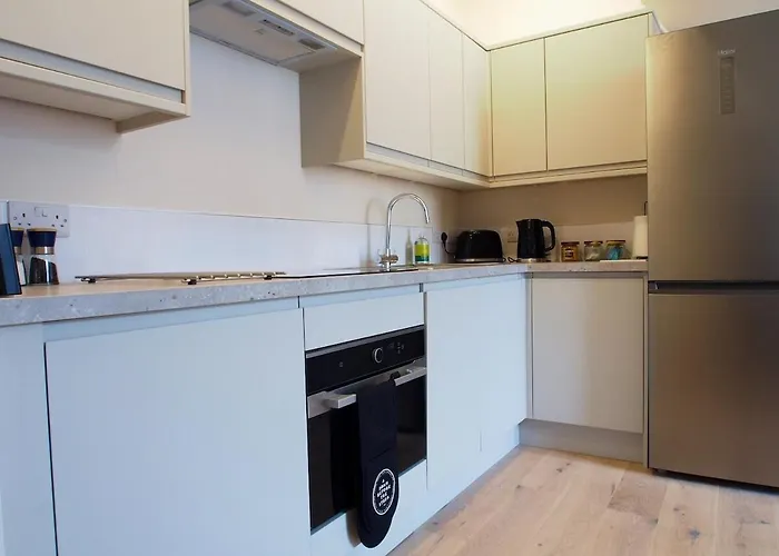 Spacious Luxe 2-bed Near The Centre - Flat 6, Elgin House אדינבורו