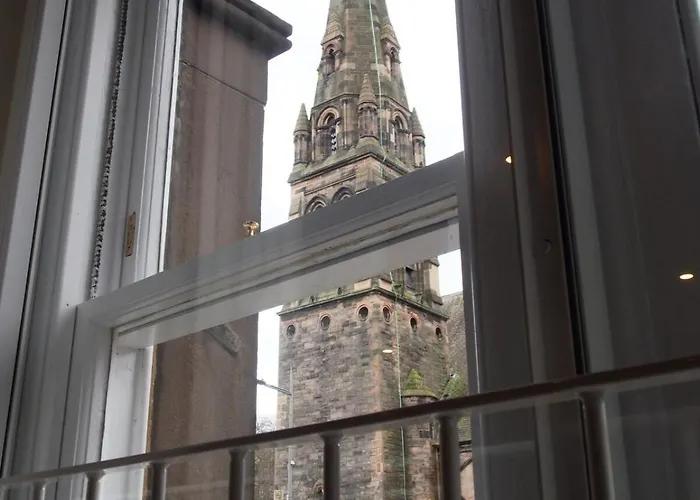 Spacious Luxe 2-bed Near The Centre - Flat 6, Elgin House דירה אדינבורו