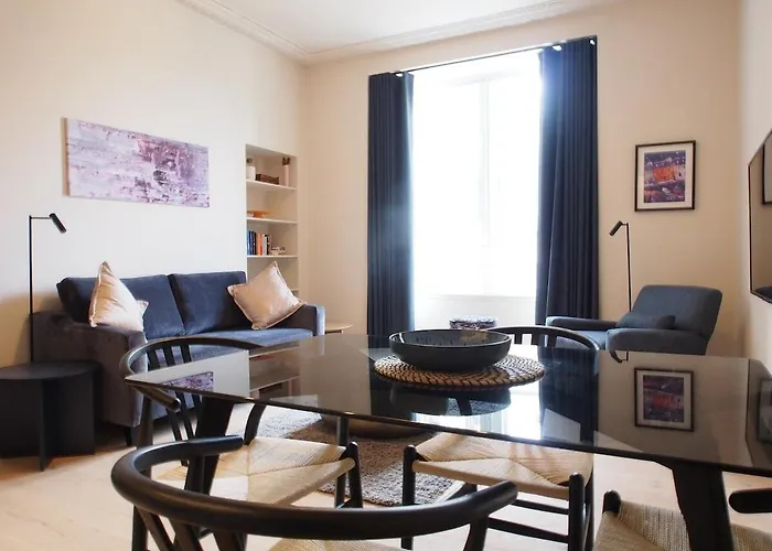 Διαμέρισμα Spacious Luxe 2-bed Near The Centre - Flat 6, Elgin House
