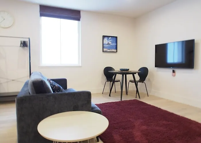 Stylish, Modern On Easter Road - Flat 2, Elgin House