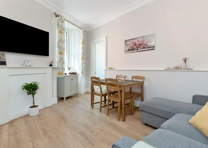 Lovely Haymarket - * Edinburgh