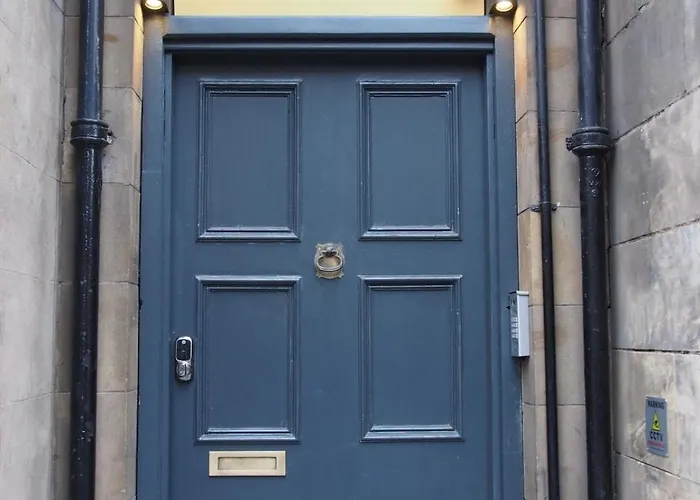 Chic And Classy On Easter Road - Flat 1, Elgin House