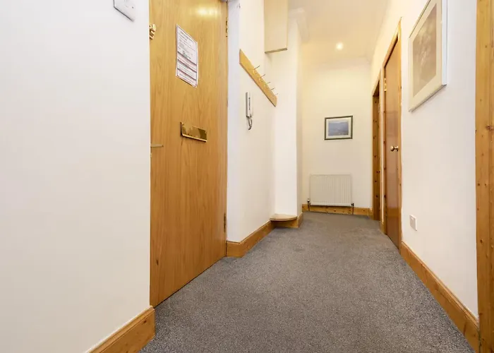 Lejlighed Joivy 3 Bed Flat In Old Town, Close To Grassmarket