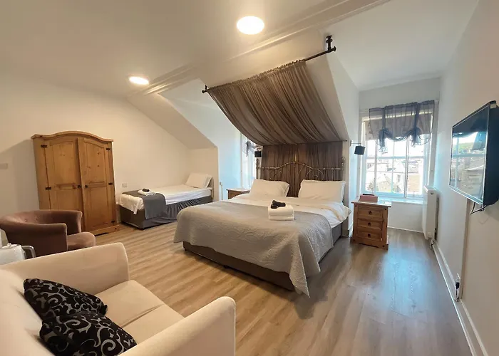 Allison House 17 Гостевой дом