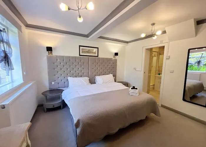 Allison House 17 3* Эдинбург
