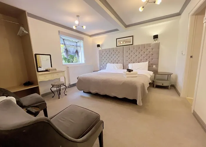 Allison House 17 Гостевой дом