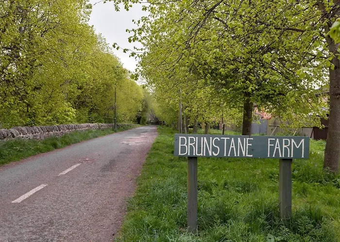 Brunstane House - 15 Mins To Centre Holiday home