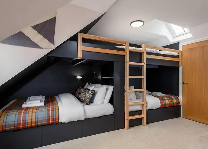 Holiday home Brunstane House - 15 Mins To Centre