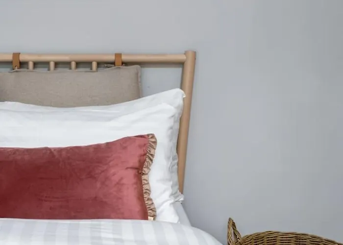 Brunstane House - 15 Mins To Centre Holiday home *