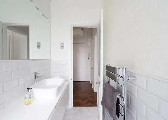 Immaculate One Bedroom Flat In The Centre Édimbourg