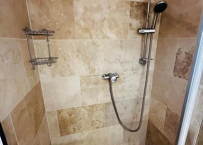 Διαμέρισμα Entire To *