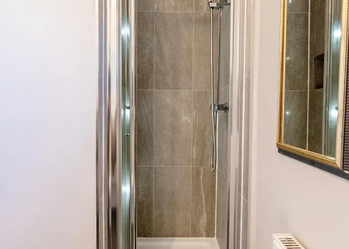 Roseburn Retreat 2b Free Parking *