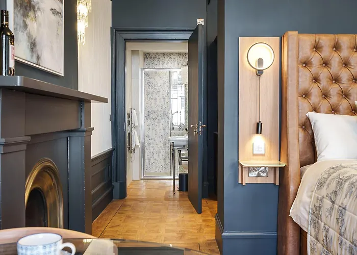 Bonnie - Smart Boutique - Haymarket Edinburgh