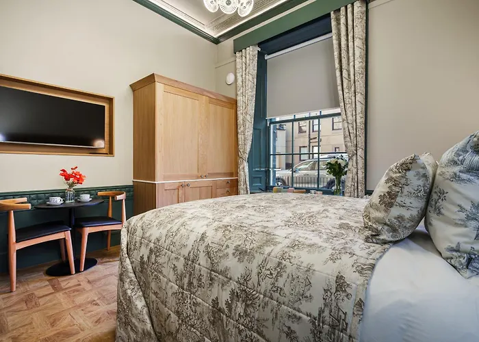 Bonnie - Smart Boutique - Haymarket Edynburg