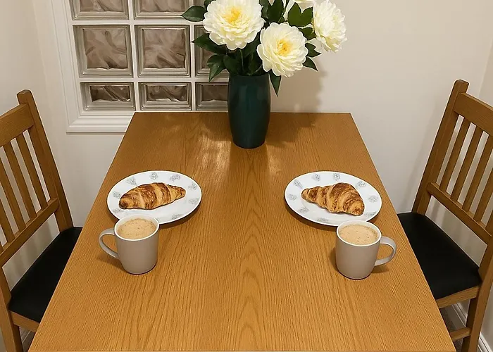 Daire Comfy 2br Flat - Free Parking - Near Centre Edinburgh