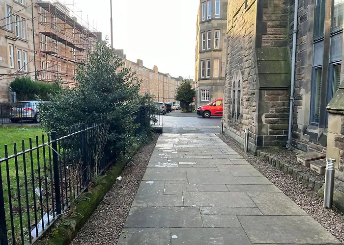 דירה Beautiful Church Conversion, אדינבורו