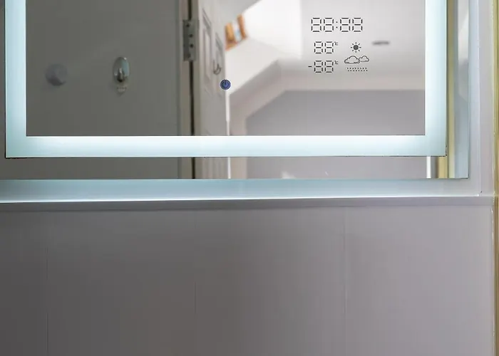 Centre House - 5 Bedrooms - Sleeps 9 - Parking Hébergement de vacances