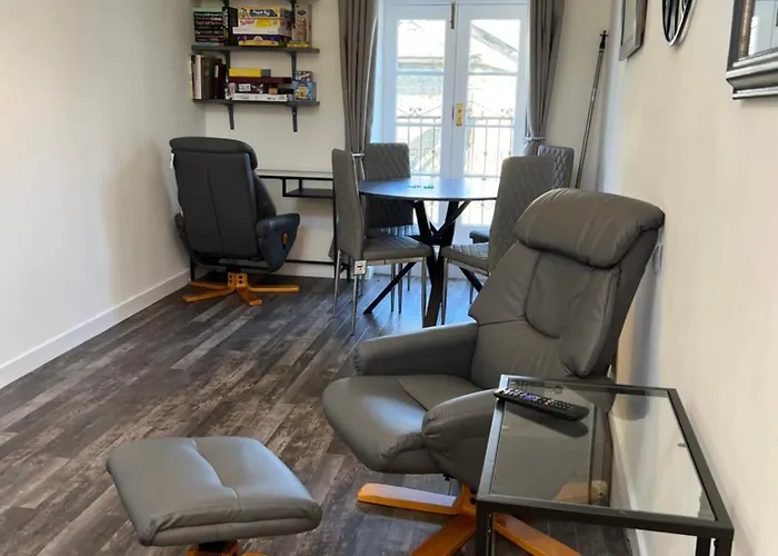 Truly Central, Princes St, Close To Castle דירה