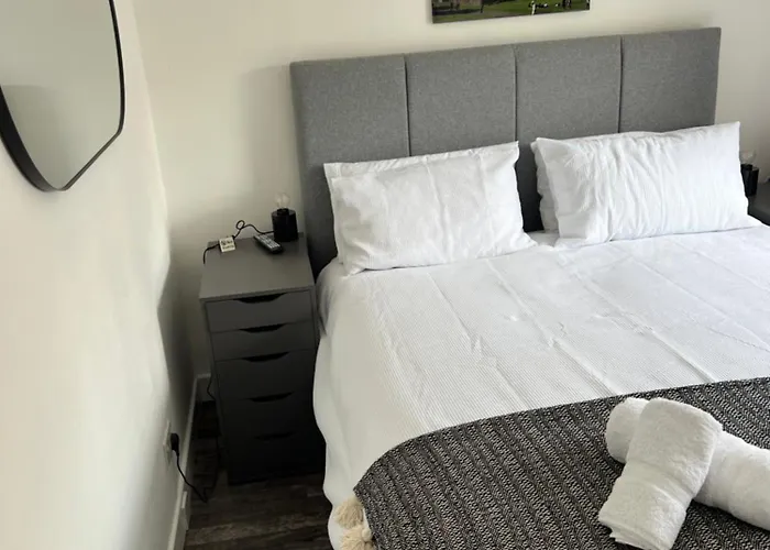 דירה Truly Central, Princes St, Close To Castle אדינבורו