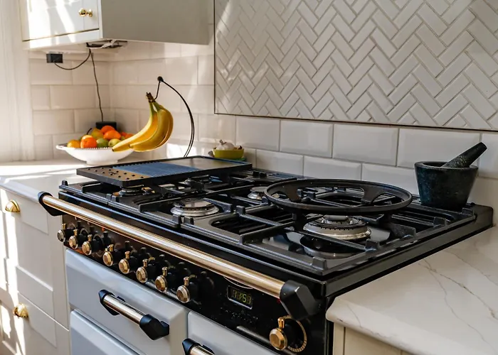 Stunning Flat, New Town, - Perfect Location *