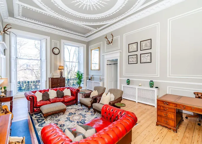 Stunning Flat, New Town, - Perfect Location
