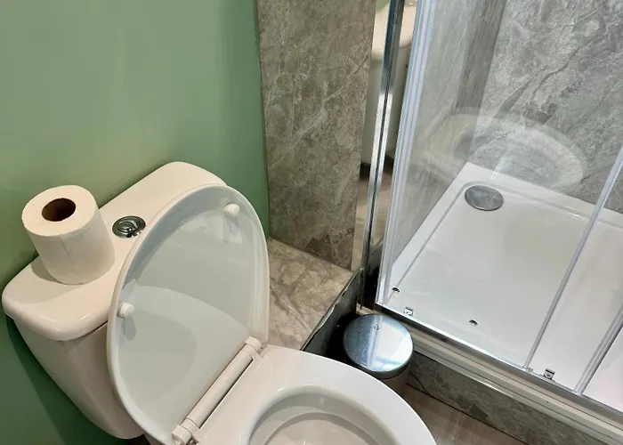 公寓 Stylish Canal-side Retreat In *