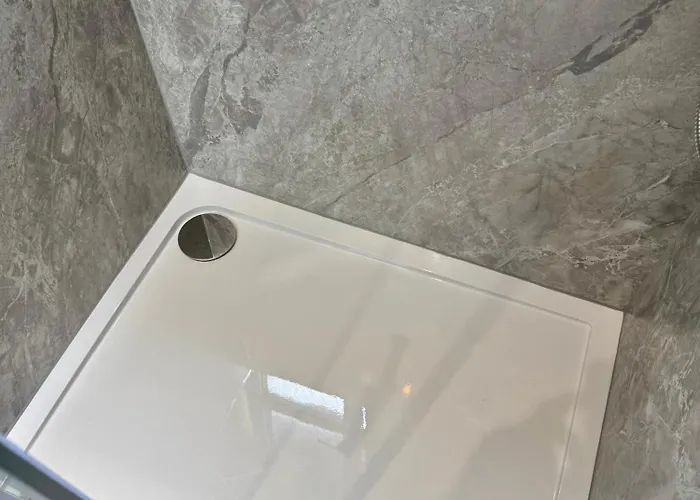 Апартаменты Stylish Canal-side Retreat In Эдинбург