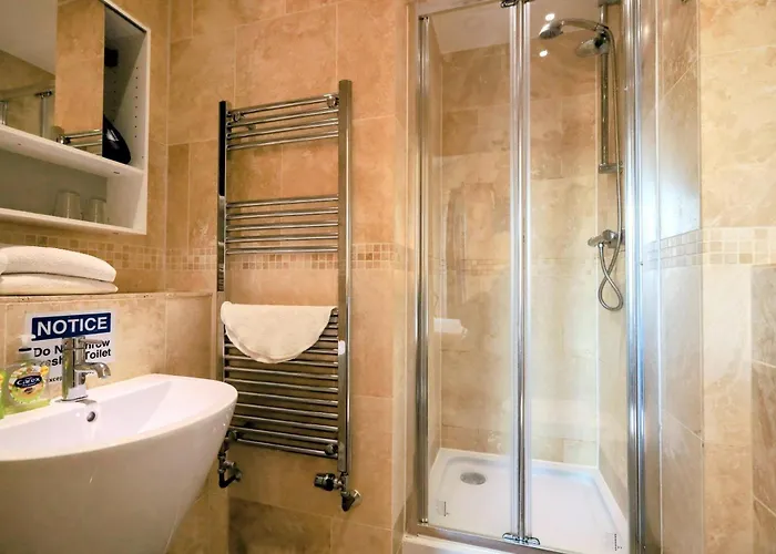 Edinburgh Holiday Guest House Bed & Breakfast Edinburg