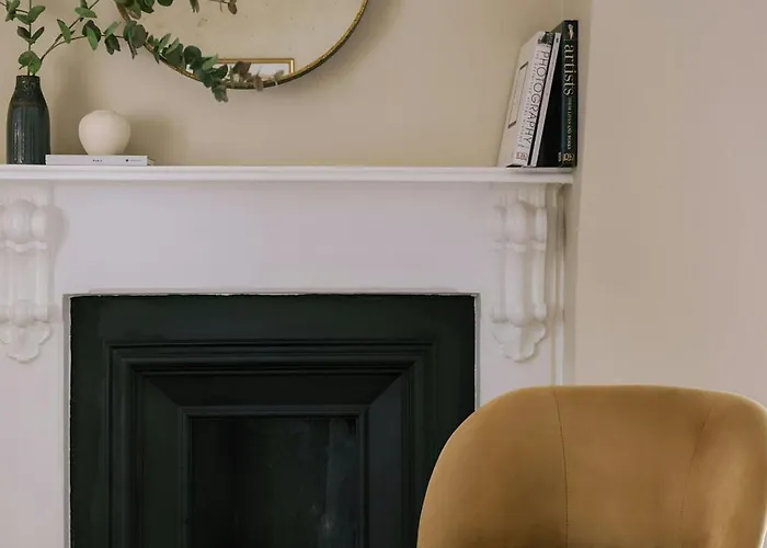 Thistle Royal Garden Aparthotel 4*