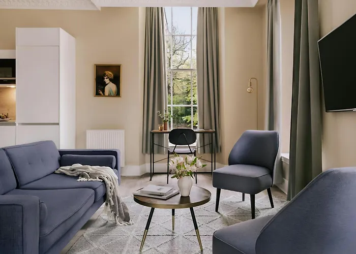 Aparthotel Thistle Royal Garden