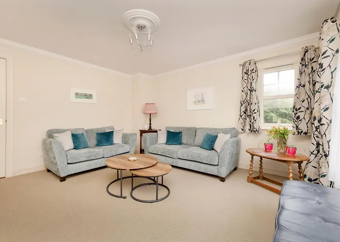 Daire Charming 2-bedroom - Ground Floor Edinburgh