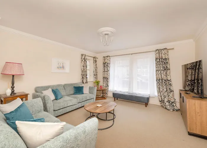 Daire Charming 2-bedroom - Ground Floor Edinburgh