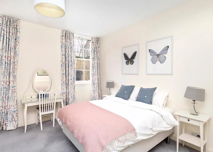 Daire Charming With 2-bathroom And Private Entrance *