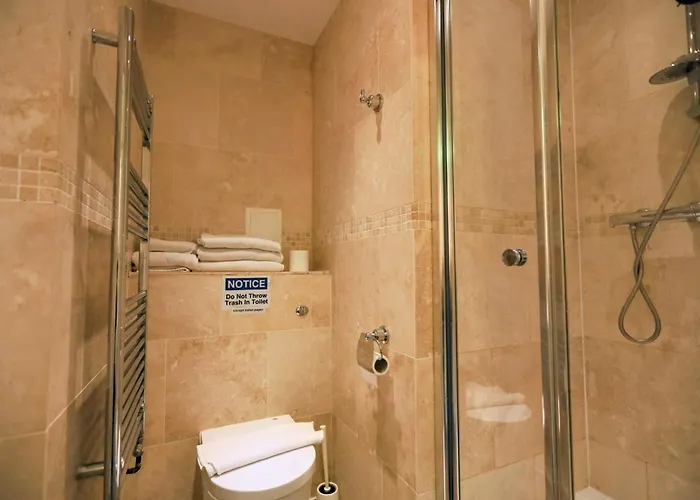 Edinburgh Holiday Guest House Bed & Breakfast 3*