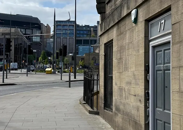 Picardy Place