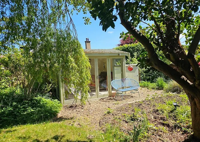 The Robin House In Ravelston *