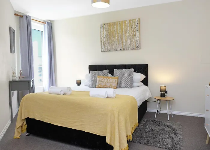 The Lochend Two Bedroom *