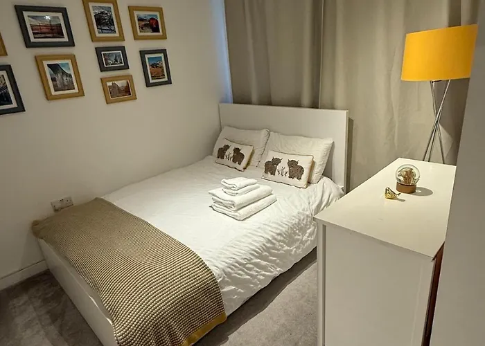 Double Bedroom With Dedicated Private Bathroom