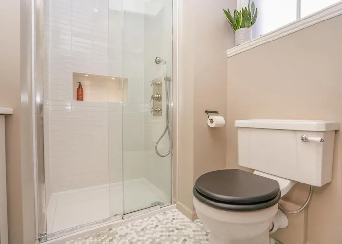 דירה Luxury Wood Panelled West End Gf Flat