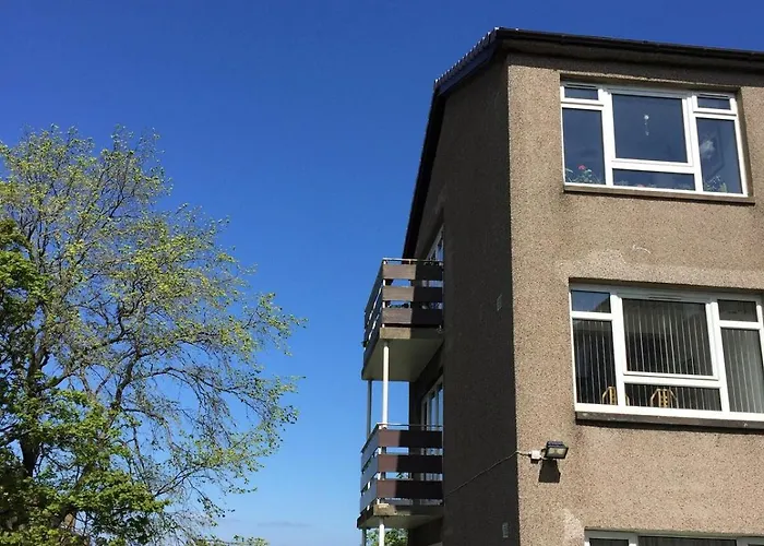 Apartment Mid-century Gem Steps From The Edinburgh