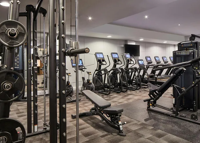 Marriott Holyrood 4*