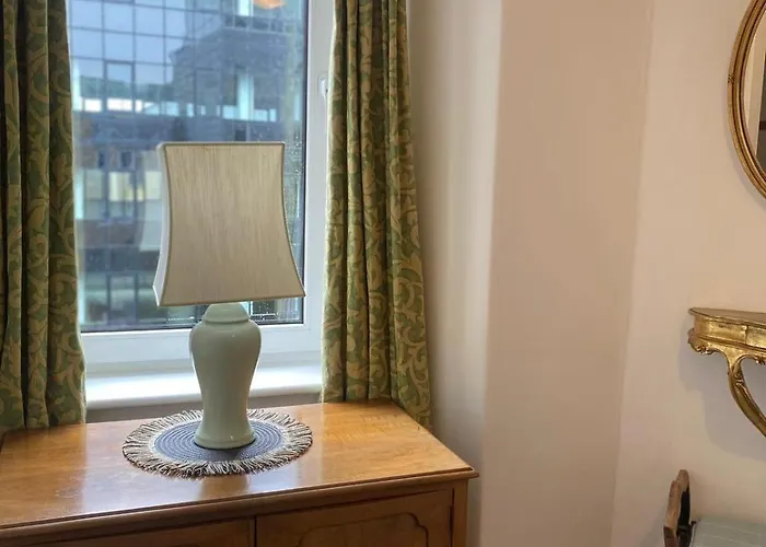 아파트 1 Bed Flat Near Castle *