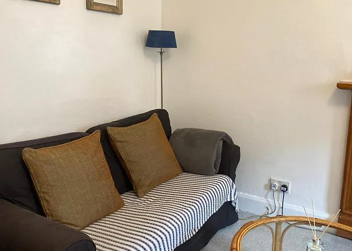 1 Bed Flat Near Castle 아파트 에든버러