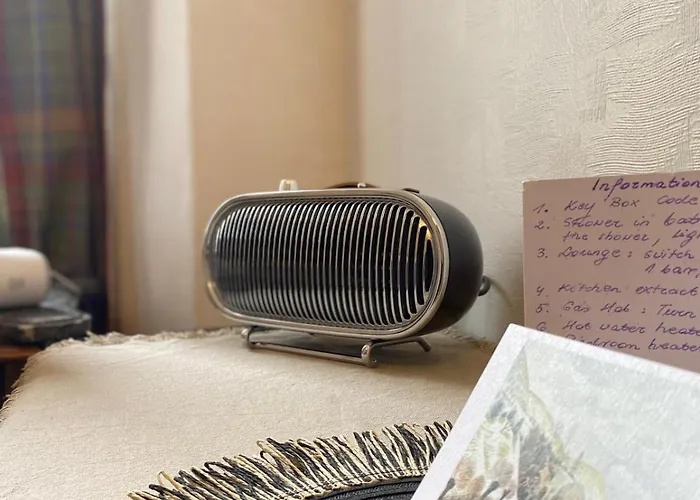 1 Bed Flat Near Castle * אדינבורו