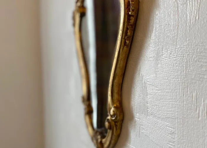 1 Bed Flat Near Castle