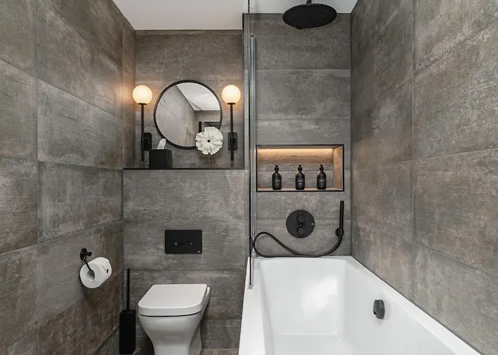 Luxury Old Town Design With Fireplace Appartamento