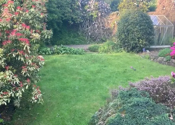 Merchiston 1 In Shared With Parking -